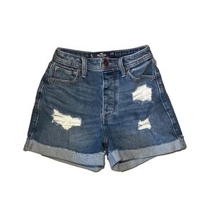 Hollister Women's Distressed Curvy Ultra High-Rise Mom‎ Shorts - Size 00/23